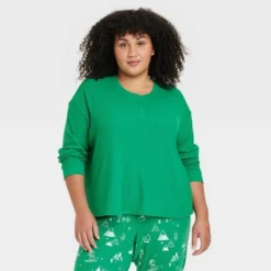 Women's Matching Family Thermal Pajama Top - Wondershop™ Green -Christmas Lights GUEST 740d2542 afe6 4eb2 bad4 e16572b2af35