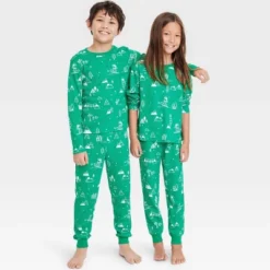 Kids' Ski Scene Matching Family Thermal Pajama Set - Wondershop™ Green -Christmas Lights GUEST a05d363d 8c4b 45fd 92cb a8f244a66bb1